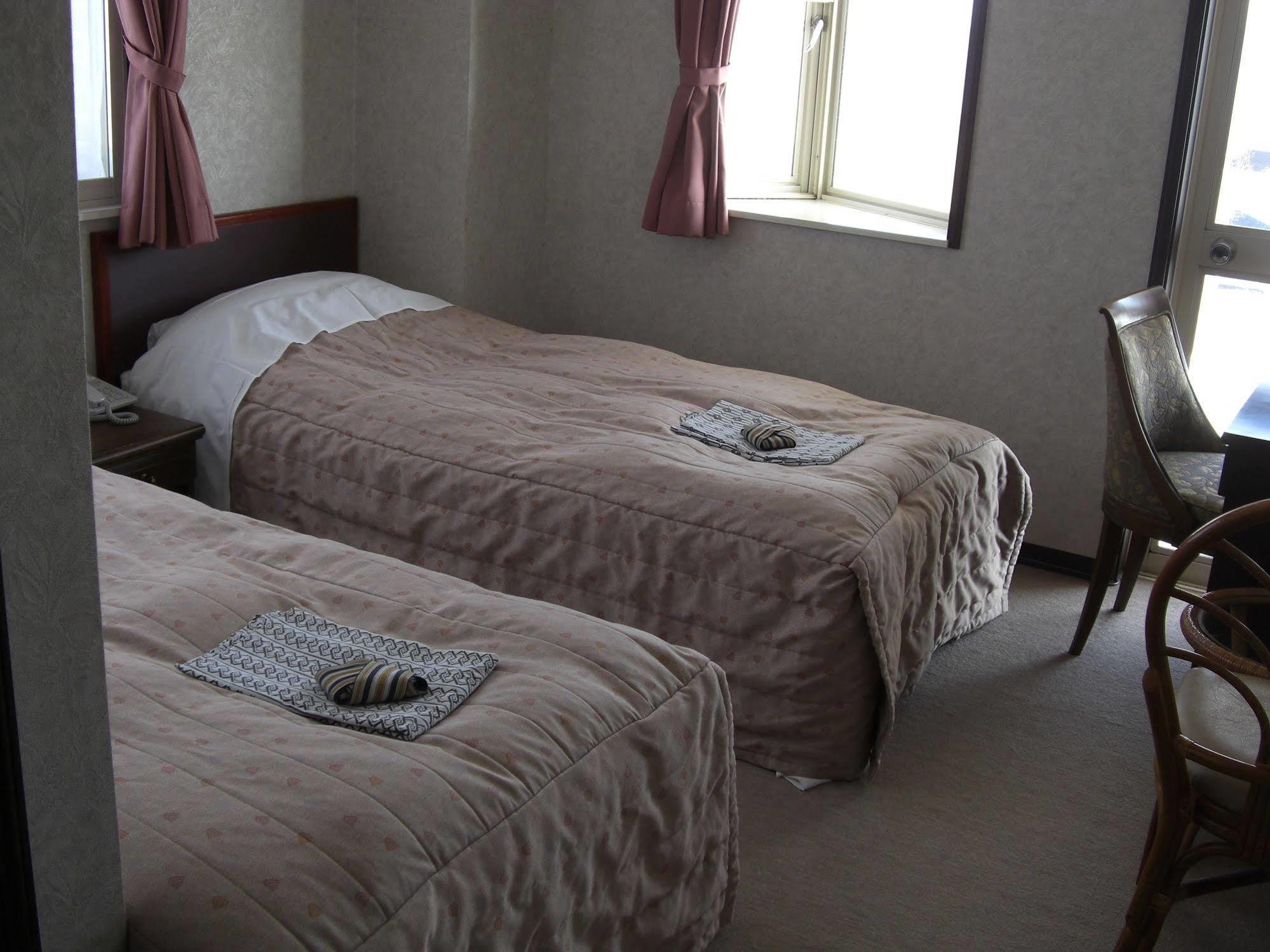מיוקו Akakura Yours Inn מראה חיצוני תמונה