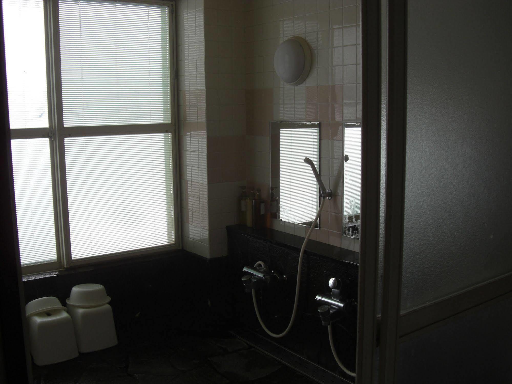 מיוקו Akakura Yours Inn מראה חיצוני תמונה