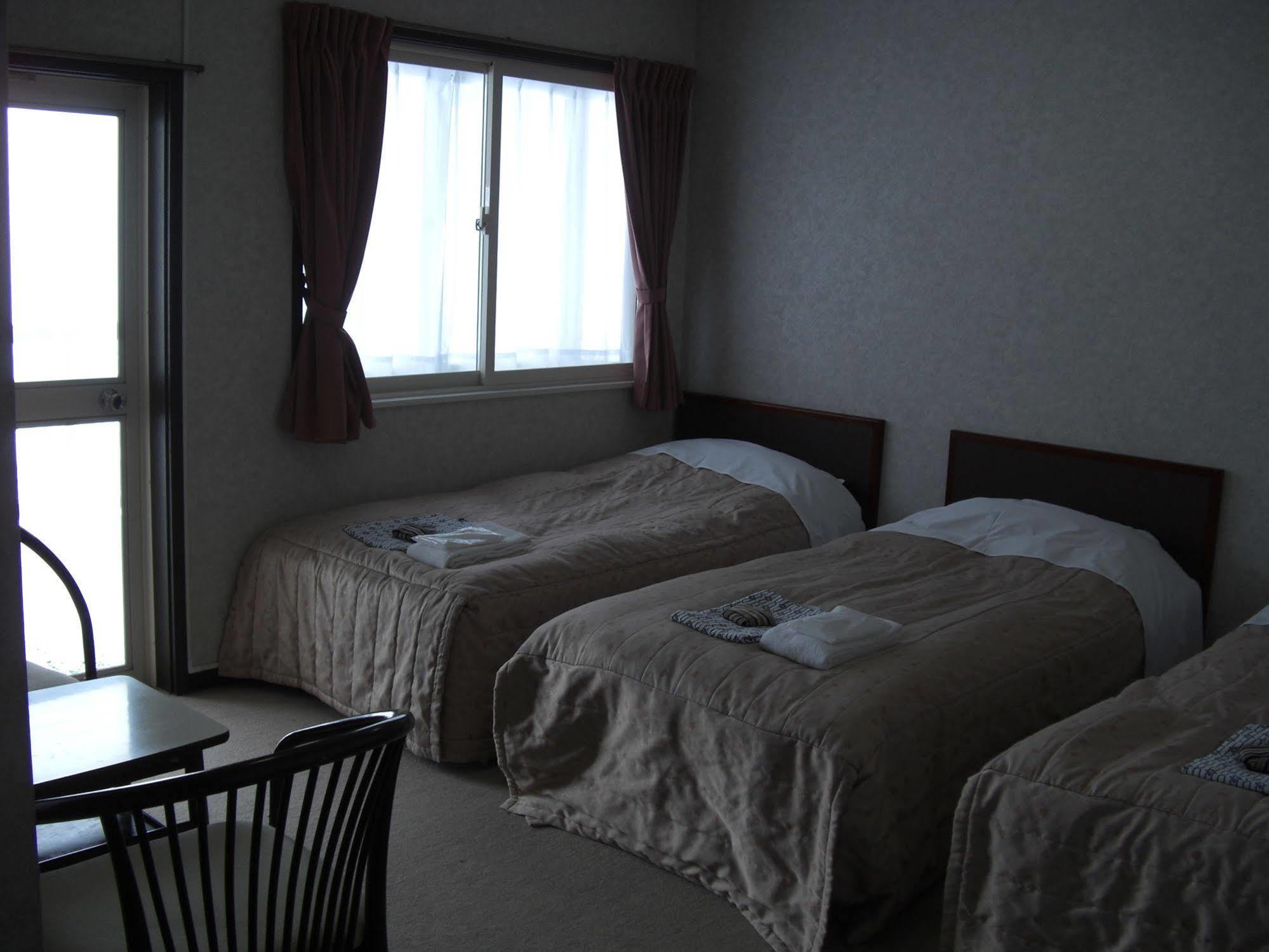 מיוקו Akakura Yours Inn מראה חיצוני תמונה