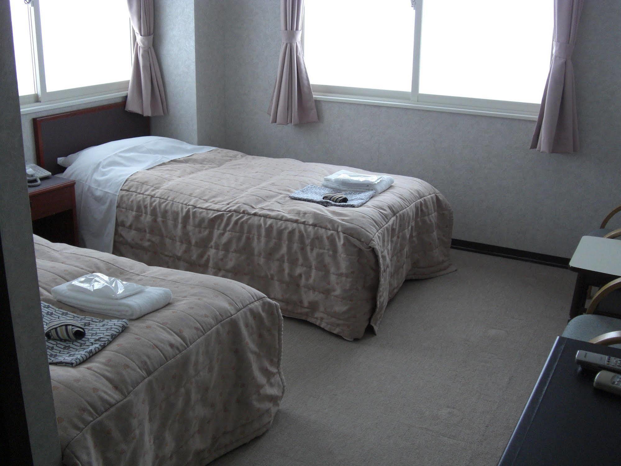 מיוקו Akakura Yours Inn מראה חיצוני תמונה